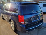 Used 2017 Dodge Grand Caravan SE image 5
