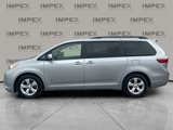 Used 2015 Toyota Sienna LE image 2