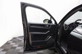 Used 2019 Porsche Cayenne E-Hybrid image 5