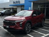 New 2025 Chevrolet Trax RS w/ Sunroof Package image 3