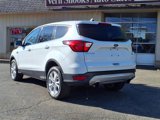 Used 2019 Ford Escape SE image 2