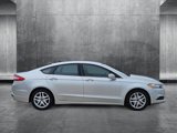 Used 2015 Ford Fusion SE image 4