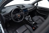 Certified 2022 Porsche Macan image 4