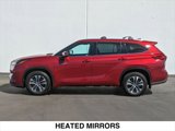 Used 2021 Toyota Highlander XLE image 2