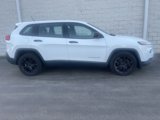 Used 2016 Jeep Cherokee Sport image 2