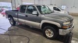 Used 2001 Chevrolet Silverado 2500 LS w/ Firm Ride Suspension Pkg image 3