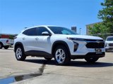 Used 2025 Chevrolet Trax LS w/ LS Convenience Package image 3