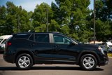 Used 2024 GMC Terrain SLE image 6