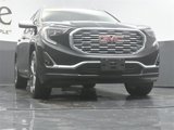 Used 2019 GMC Terrain Denali w/ Advanced Safety Package image 3