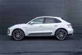 Used 2023 Porsche Macan image 2