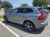 Used 2019 Volvo XC60 T5 Momentum w/ Multimedia Package image 2