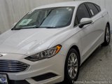 Used 2017 Ford Fusion SE w/ Fusion SE Technology Package image 4