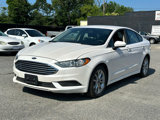 Used 2017 Ford Fusion SE w/ Fusion SE Technology Package image 3