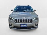 Used 2019 Jeep Cherokee Latitude Plus image 2