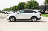 Used 2022 Kia Sorento LX image 2