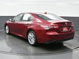 Used 2020 Toyota Camry XLE image 4