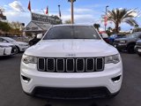 Used 2019 Jeep Grand Cherokee Laredo image 2