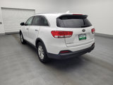Used 2018 Kia Sorento LX image 5