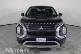 Used 2022 Mitsubishi Outlander SE image 3
