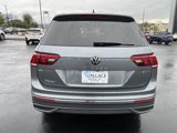 Certified 2022 Volkswagen Tiguan SE w/ Panoramic Sunroof Package image 5