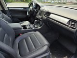 Used 2016 Volkswagen Touareg Sport image 4