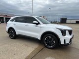 Used 2024 Kia Sorento S image 2