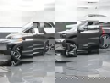 Certified 2022 Volvo XC60 B5 Inscription w/ Advanced Package image 5