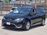 Used 2017 Chrysler Pacifica Touring-L w/ Tire & Wheel Group image 3