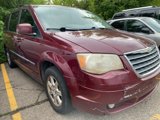 Used 2009 Chrysler Town & Country Touring image 2