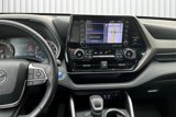 Used 2022 Toyota Highlander XLE image 6