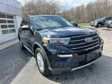 Certified 2022 Ford Explorer XLT w/ Equipment Group 202A image 3