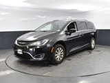 Used 2019 Chrysler Pacifica Touring-L image 3