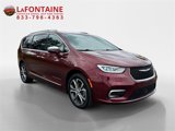 Used 2021 Chrysler Pacifica Pinnacle image 3
