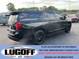 Used 2022 GMC Yukon XL SLT w/ SLT Premium Package image 3