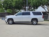 Used 2018 Chevrolet Suburban LT image 3