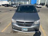 Used 2019 Dodge Grand Caravan SXT image 2