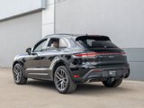 Certified 2024 Porsche Macan image 3