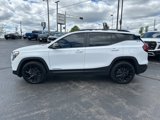 Used 2023 GMC Terrain SLE w/ Driver Convenience Package image 6