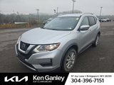 Used 2019 Nissan Rogue SV image 2
