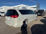 Used 2017 Chrysler Pacifica Touring image 3