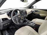 Used 2022 Chevrolet Traverse LS image 4