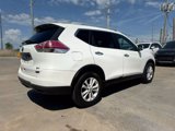 Used 2014 Nissan Rogue SV image 3