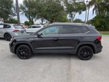 Used 2023 Volkswagen Taos SE w/ Panoramic Sunroof Package image 5
