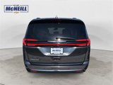 Used 2022 Chrysler Pacifica Touring-L image 4