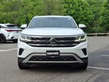 Used 2021 Volkswagen Atlas Cross Sport SEL Premium image 2