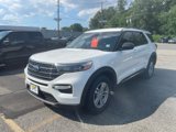 Certified 2022 Ford Explorer XLT w/ Equipment Group 202A image 3