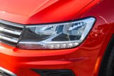 Used 2018 Volkswagen Tiguan SE w/ Panoramic Sunroof Package image 5