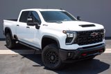 Used 2025 Chevrolet Silverado 2500 ZR2 w/ Technology Package image 6