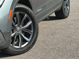 Used 2022 Volkswagen Tiguan SE image 3