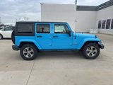 Used 2017 Jeep Wrangler Unlimited Sahara w/ Connectivity Group image 4